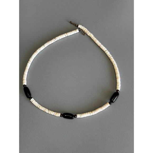 Vintage Spiny Oyster Shell Heishi Necklace w/ Black Dyed Shell Beads 17" - Picture 4 of 8